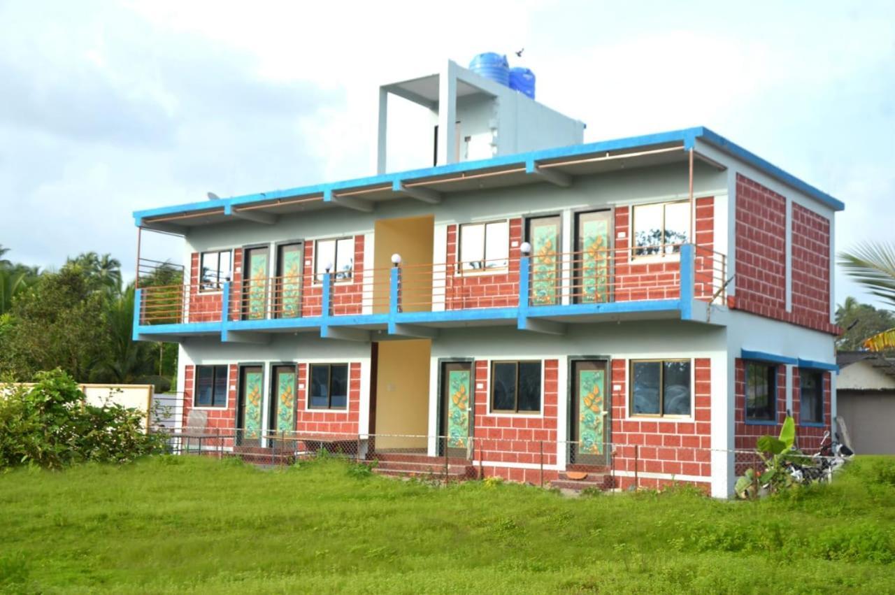Shree Vighnaharta Cottage Алибаг Экстерьер фото