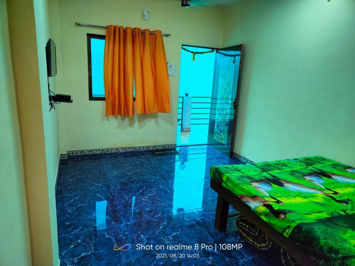Shree Vighnaharta Cottage Алибаг Экстерьер фото